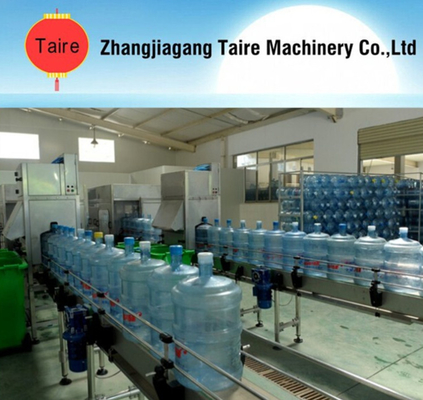 type full-automatic bottle filling machine